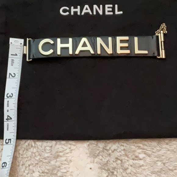 ❌SOLD❌Chanel Calfskin Logo Cuff Bracelet - Picture 11 of 13